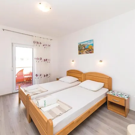 4 Bedroom Cozy In Okrug Gornji Holiday home Trogir